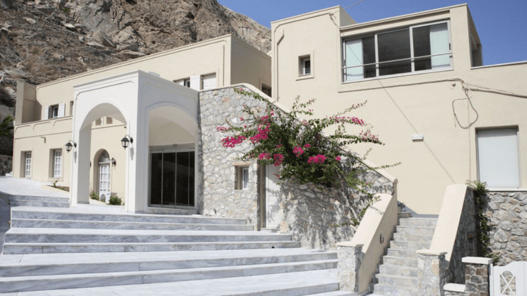 Antinea Suites & Spa Hotel